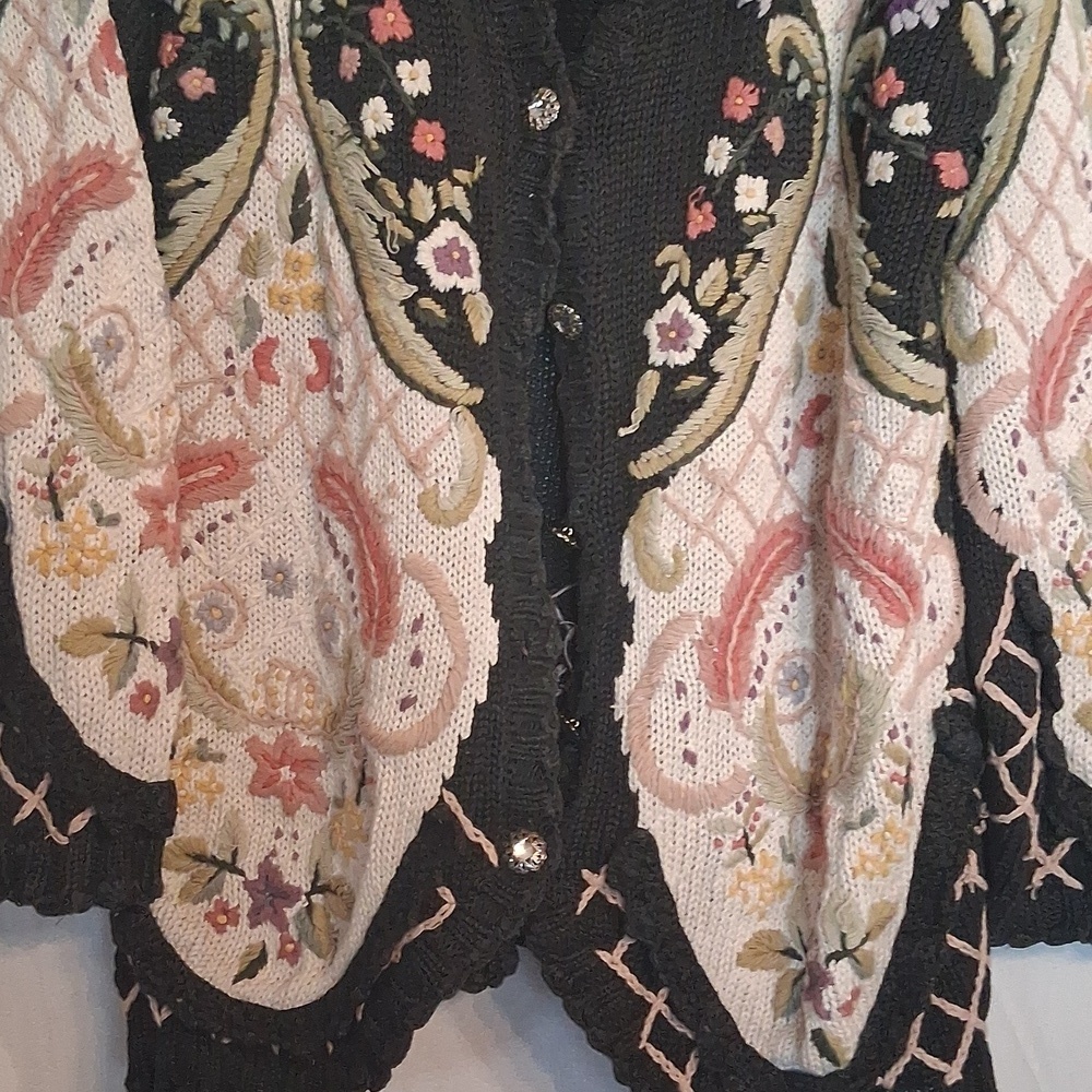 Jennifer Reed Sweater Medium - Picture 3 of 12